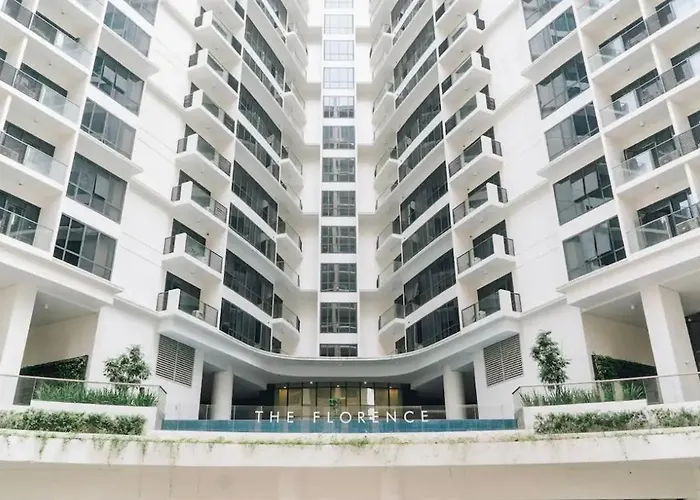 Apartamento Luxury 2br W Balcony Bgc Taguig Near Venice Mall Manila